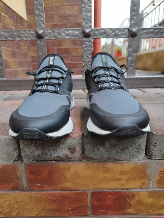 Кросівки жіночі Nike Odyssey React 2 Shield