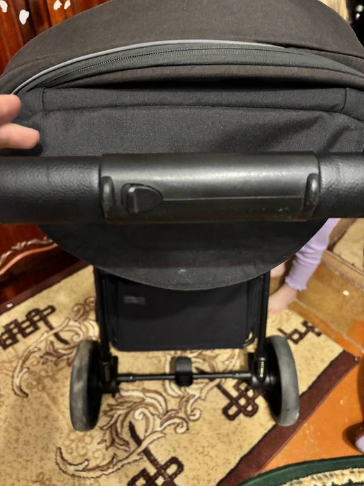 Прогулянкова коляска Carrello Bravo