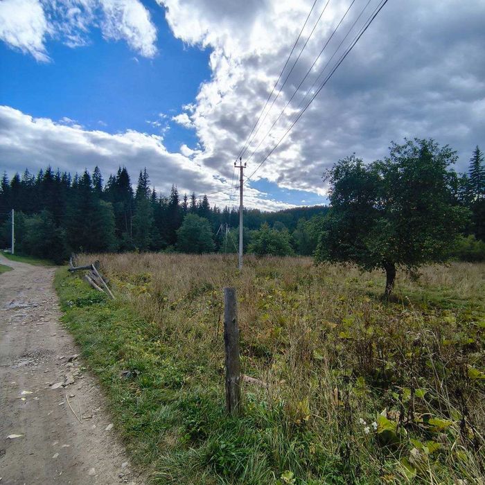 Продам земельну ділянку в Карпатах під будівництво!