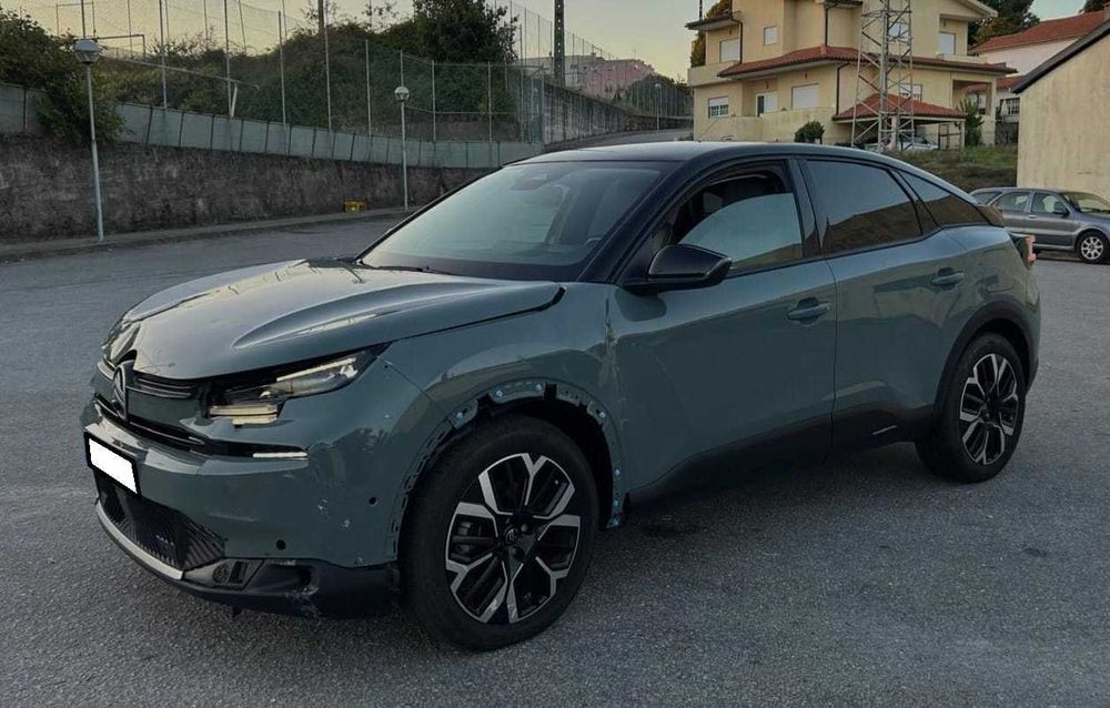Citroen C4 1,2 Hybrid Plus e-DSC6 2025