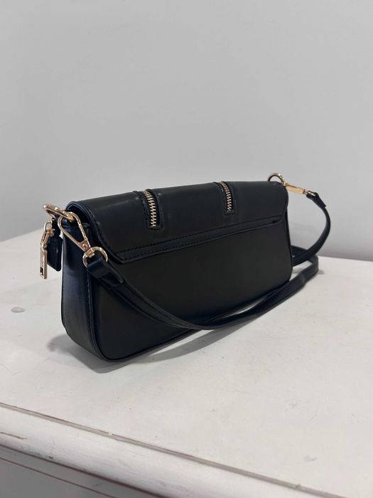 Mala Baguette Preta Fechos Dourados - Nova