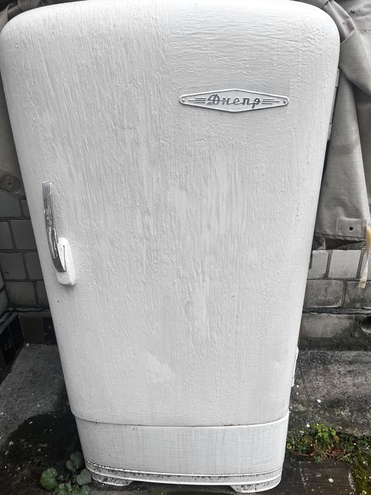 Радянський холодильник Днепр