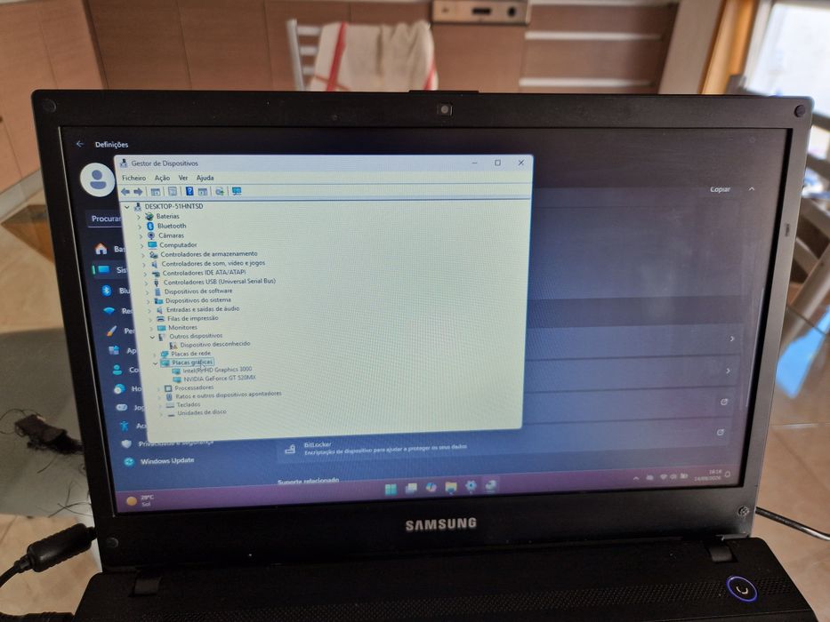 Samsung  NP300V4AH Core i7