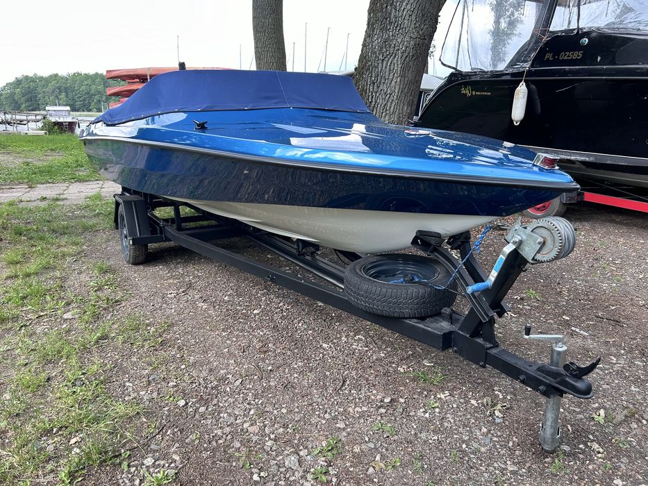 Sprzedam motorówkę Glastron GT160