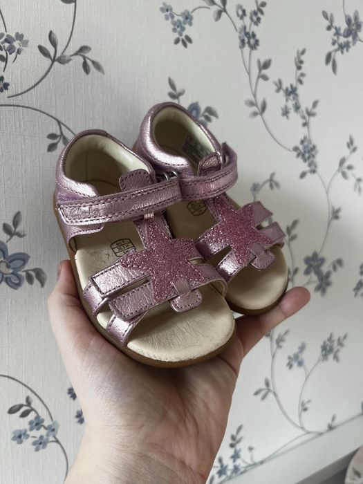 Sandaly clarks 20,5