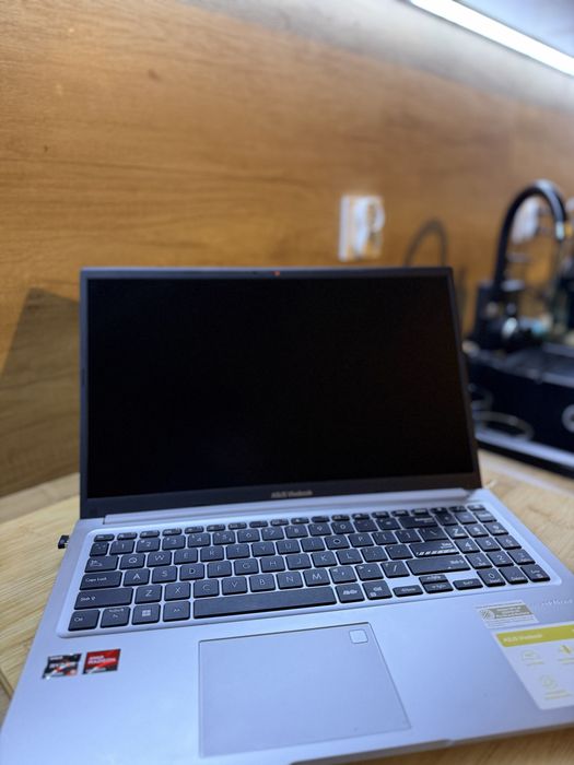 Asus Vivobook 15