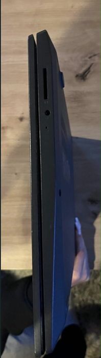 Laptop Lenovo V15-ADA