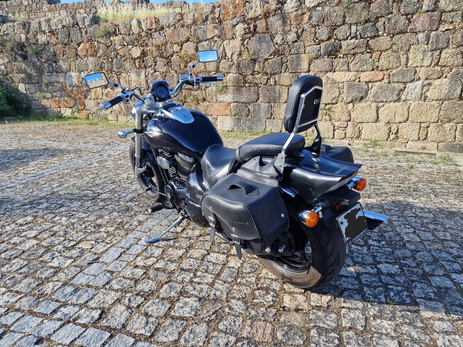 Suzuki Intruder M800
