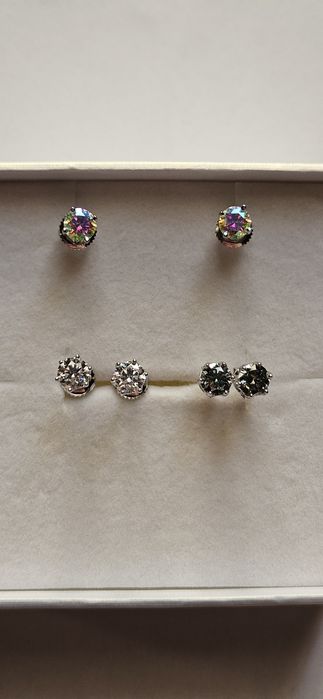 Срібні сережки з муасанітом, цвяшки, протяжки, кільця, муассанит