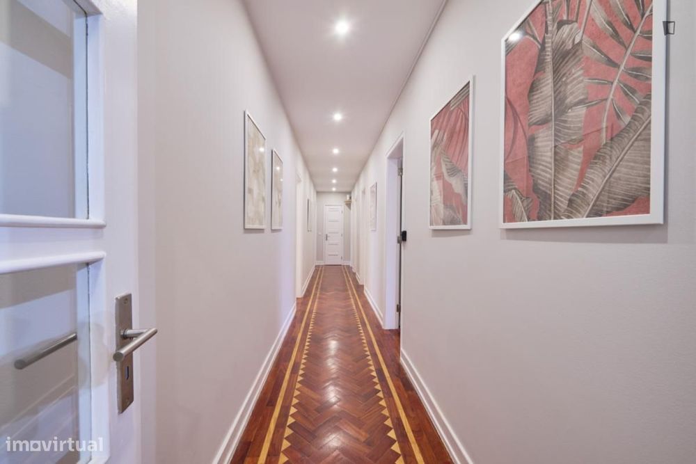 Quarto - localizado em Picoas Lisbon