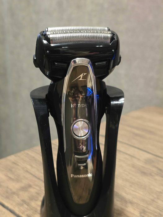 Електробритва PANASONIC ES-ST25KS820 в ідеальному стані