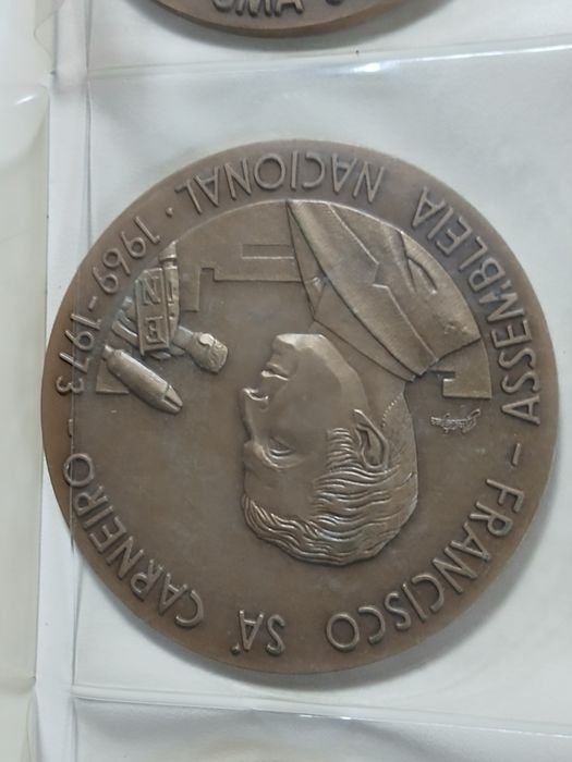 Francisco Sá Carneiro medalhas