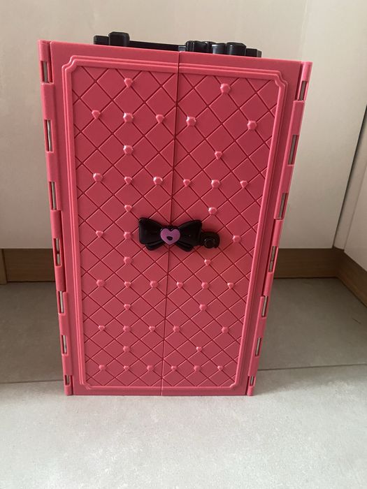 Szafa dla lalek Barbie