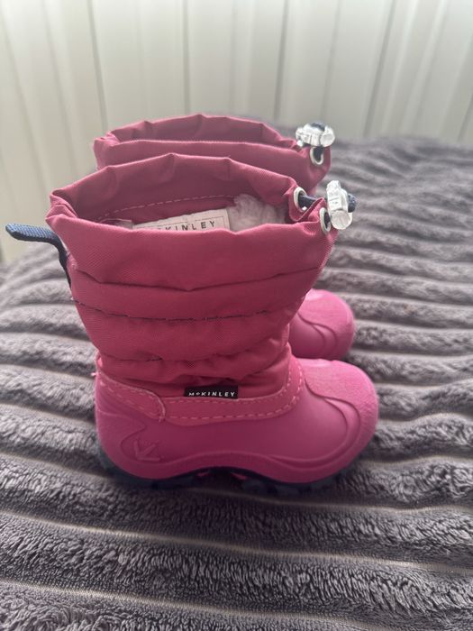 Чоботи для дівчинки