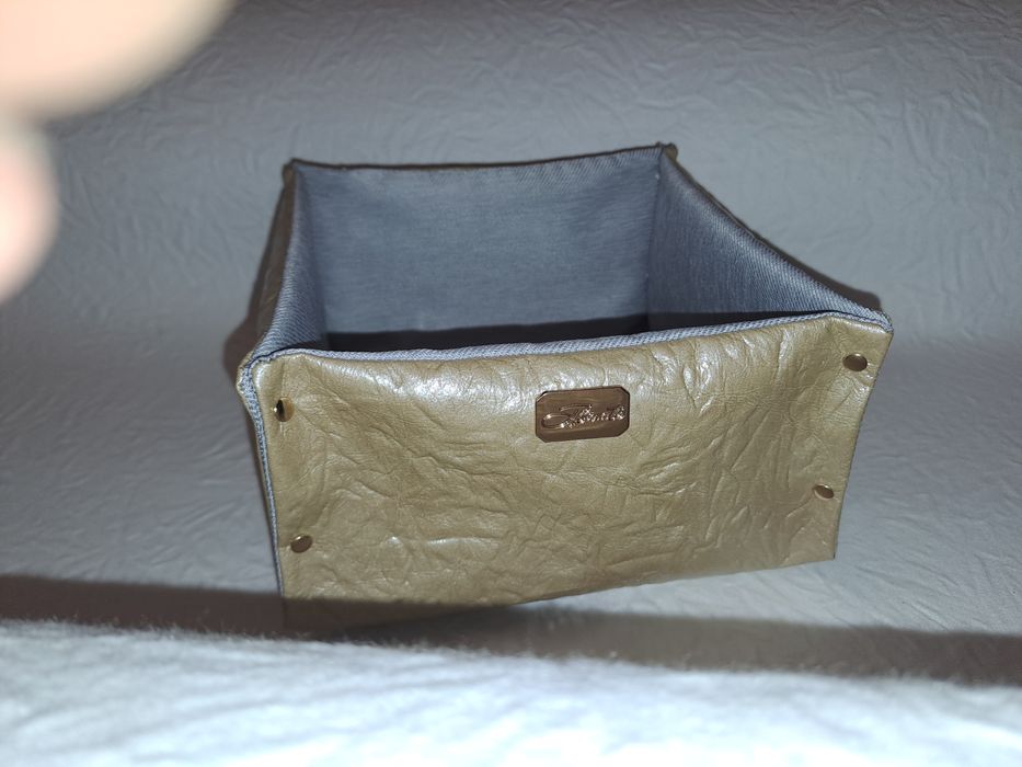 Kosmetyczki, szkatułki