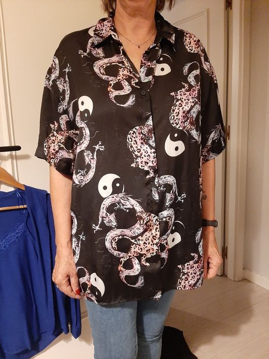 Vendo várias peças de roupa