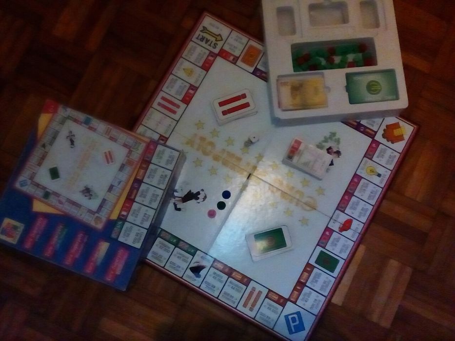Superpoly jogo tipo monopoly
