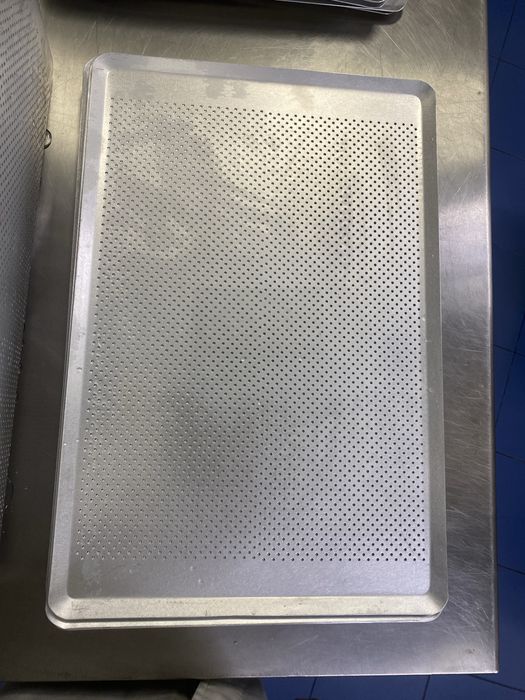 Vendo tabuleiros perfurados novos