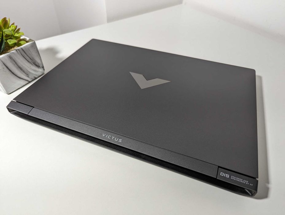 LAPTOP GAMINGOWY HP Victus 15 RX 6500M Ryzen 5 5600H komputer