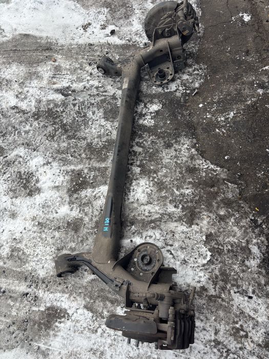 Hyundai I30 III Lift belka zawieszenia tył tylna  piasty komplet