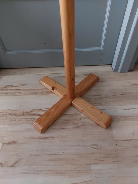 wieszak lata 70-te vintage drewniany stojący