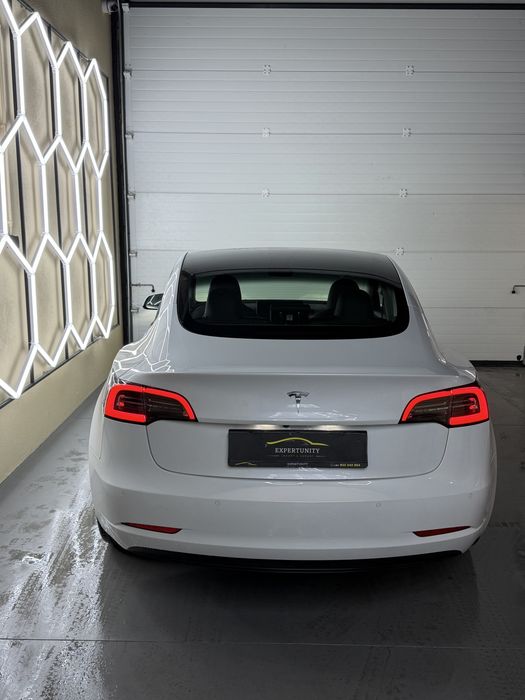 Tesla Model 3 Sr plus LFP Facelift