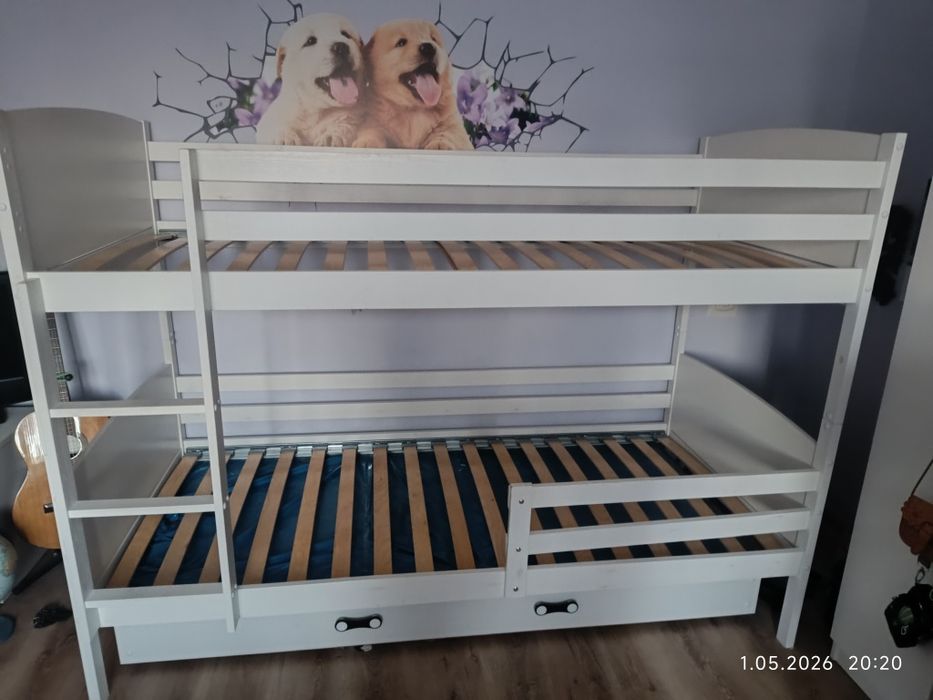 Łóżko piętrowe__