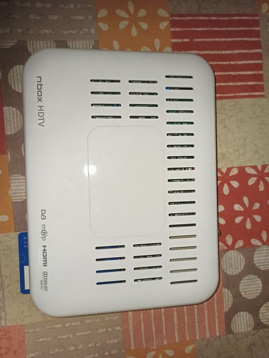 супутниковий тюнер