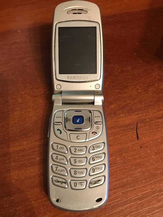 Телефон Samsung SGH-S500