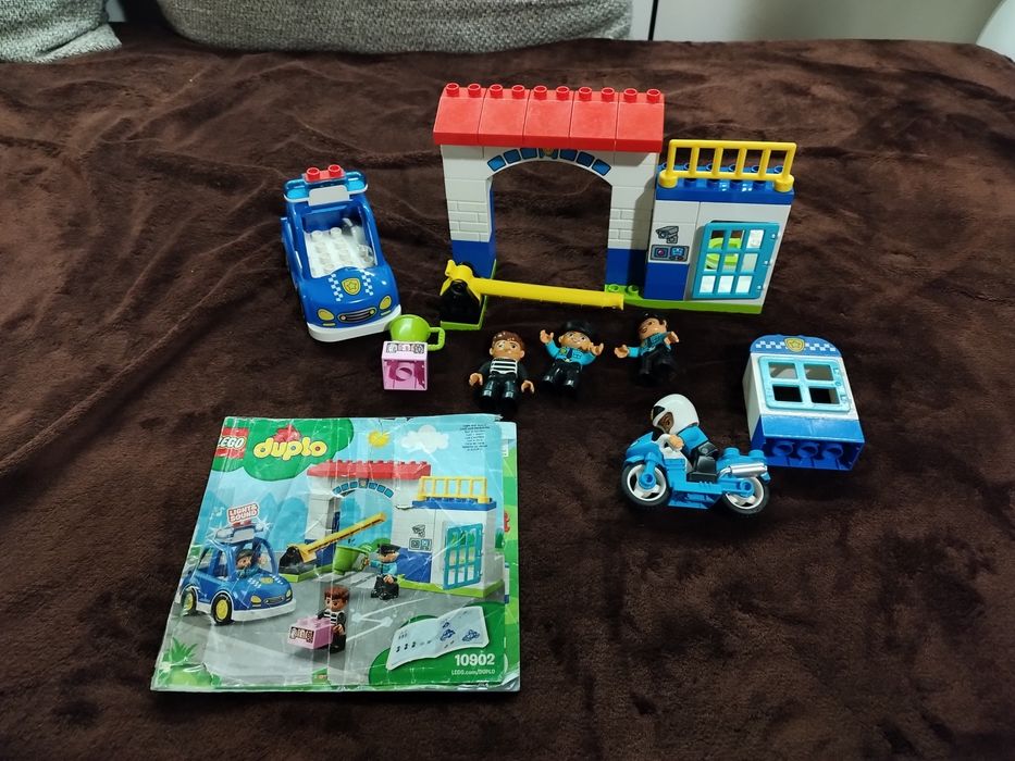 3 zestawy LEGO Duplo policja x 2 i super bohaterowie