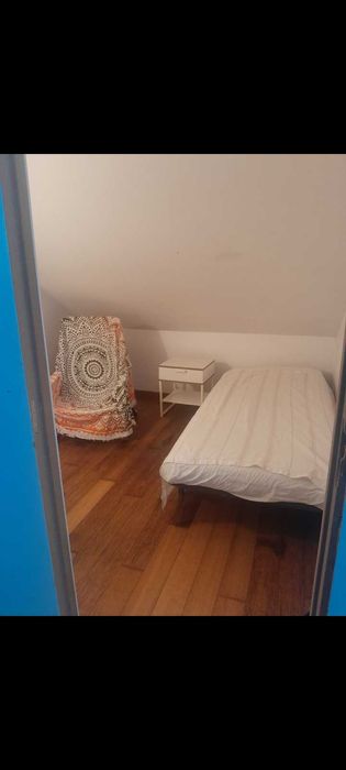 Quarto partilhado Trafaria