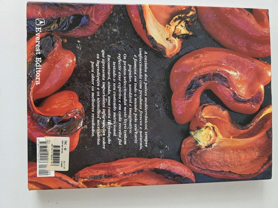 livro de culinária "Cozinha Mediterrânica: 150 Receitas para uma Alimentação Saudável"