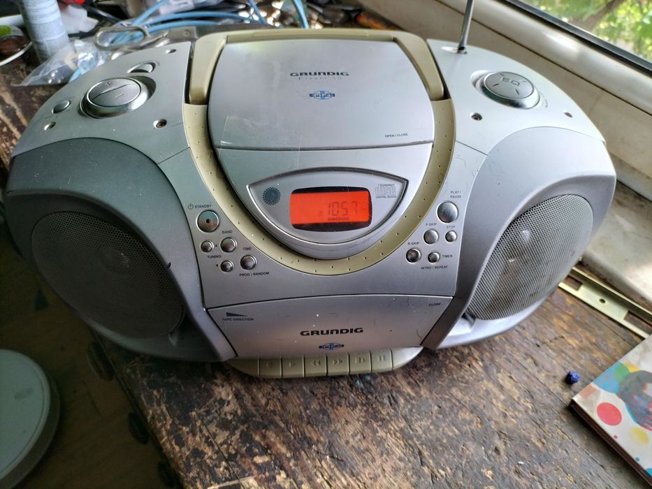 Radiomagnetofon Grundig