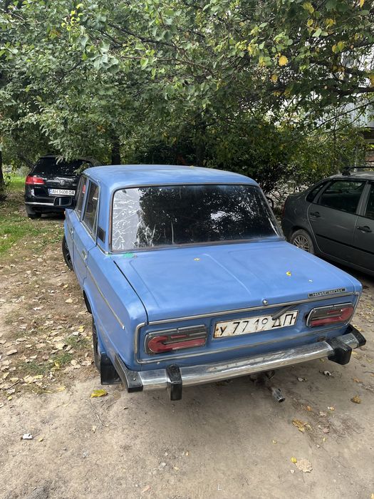 Подам ваз 2106.