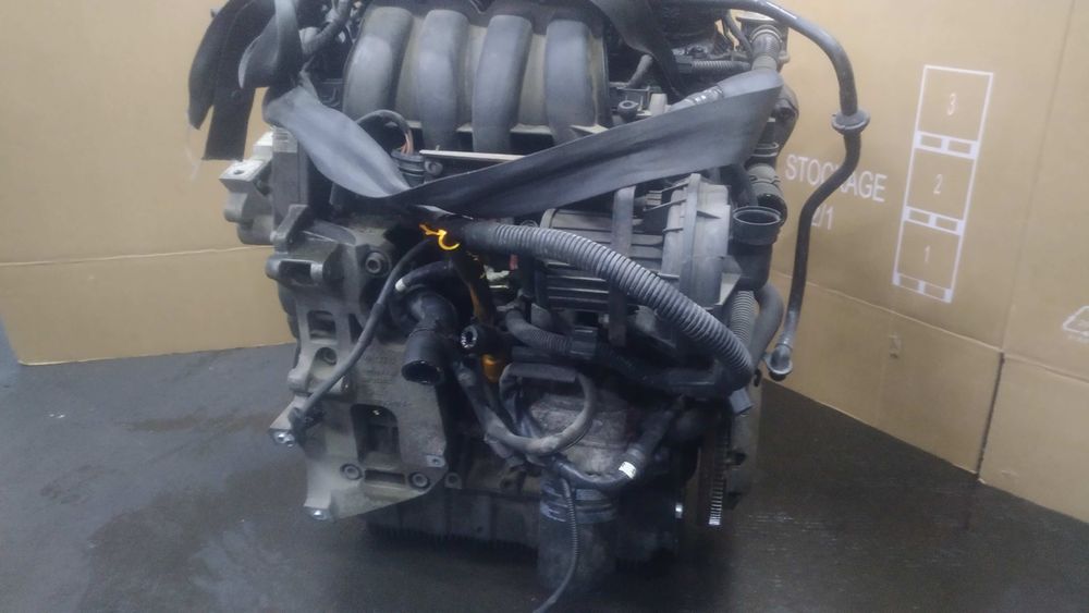 / Passat B6 Golf V Octavia II silnik kompletny 1.6 8V BSE