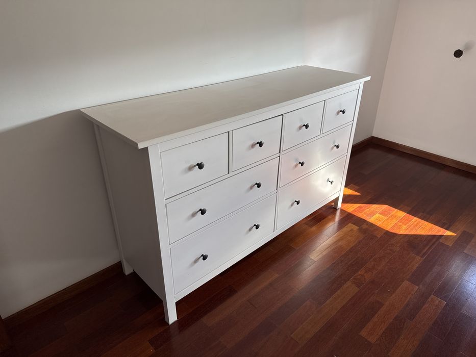 Comoda IKEA em bom estado