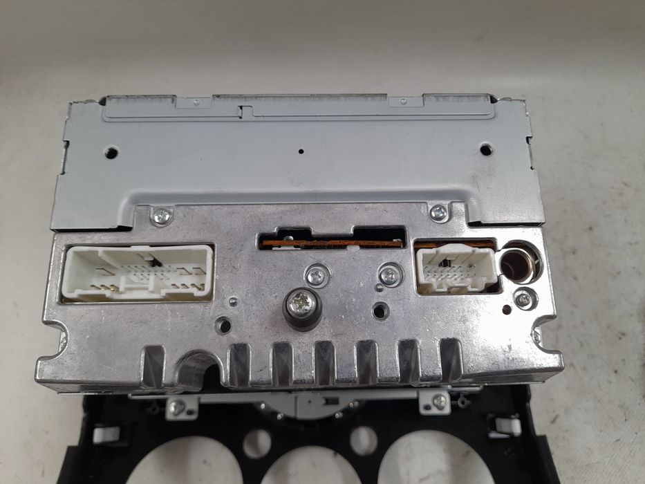 Rádio / auto-rádio MAZDA 2 (DE)