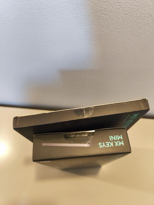 Klawiatura LOGITECH MX Keys Mini Grafitowa wraz z futerałem