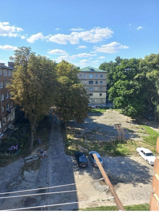 Продаєтся кімната в гуртожитку