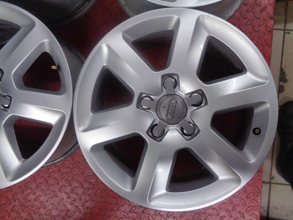Alu Felgi AUDI Original 8Jx18 , 5x130 , Ładne , AUDI Q7