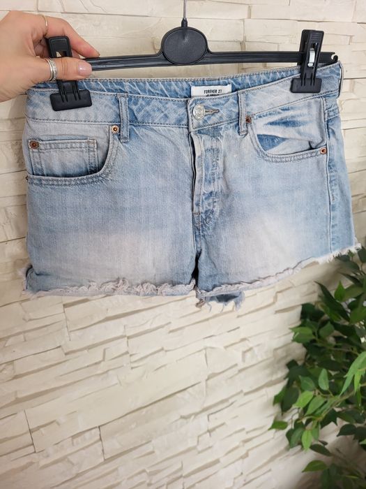 Krótkie szorty jeansowe