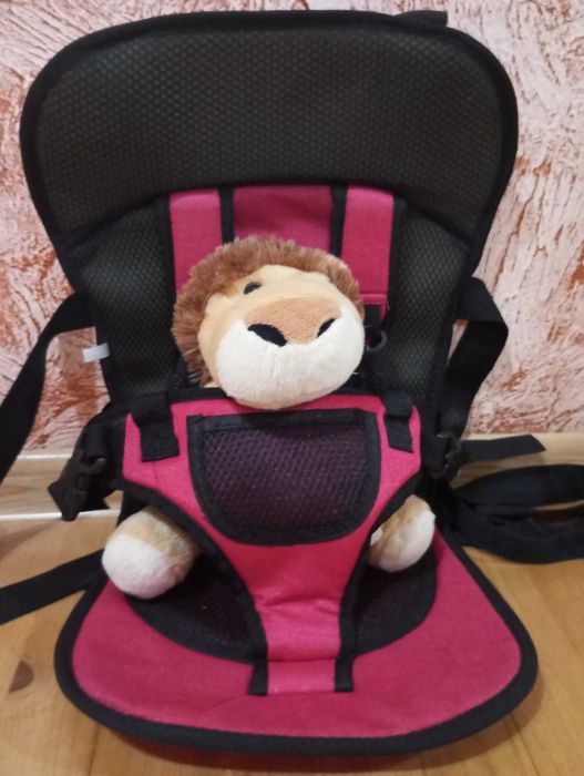 Безкаркасне дитяче крісло