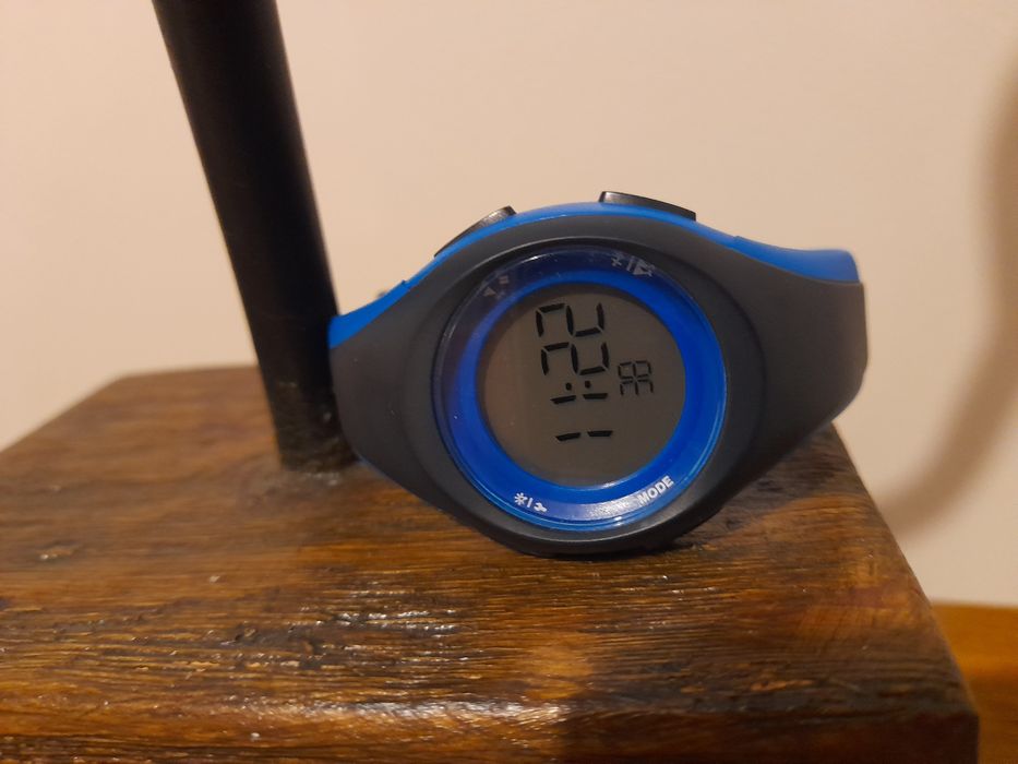 Relógio decathlon w200