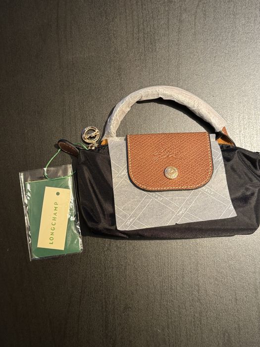 Pouch Longchamp Preta