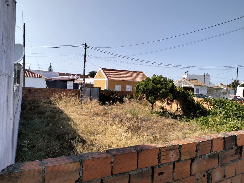 Vende-se terreno urbano em Cartaxo/Vila Cha de Ourique