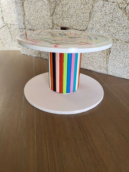 Mesa para quarto criança