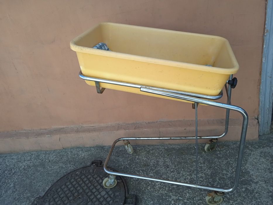 Кроватка детская  кувез медицинская