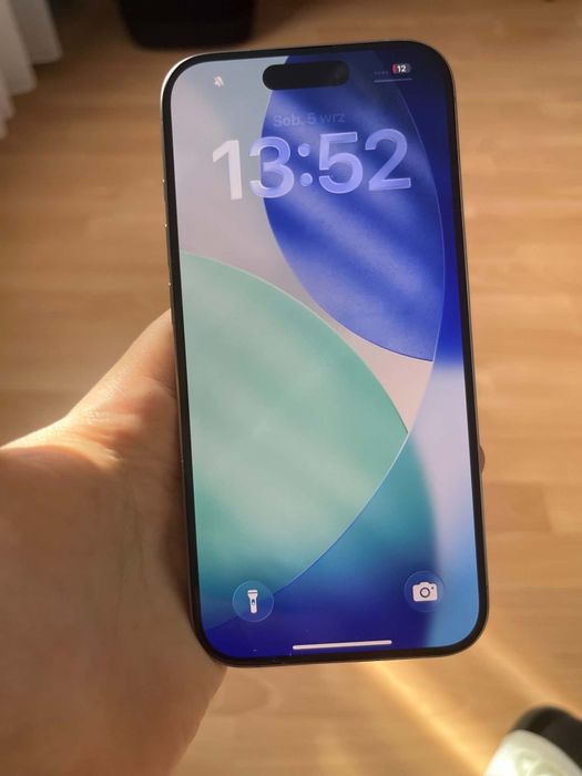 iPhone 15 pro          .