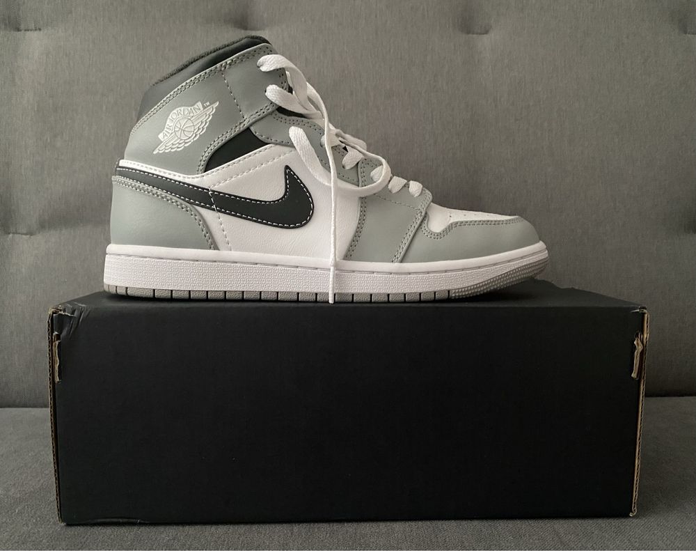 Nike Air Jordan 1 Mid (GS) Light Smoke Grey/White-Anthracite