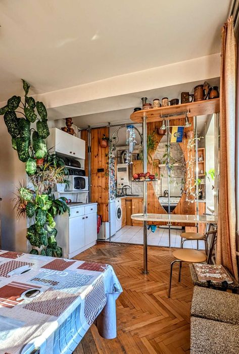 Продаж 5 кімнатної  квартири вул. Граб'янки ,  бічна В. Великого